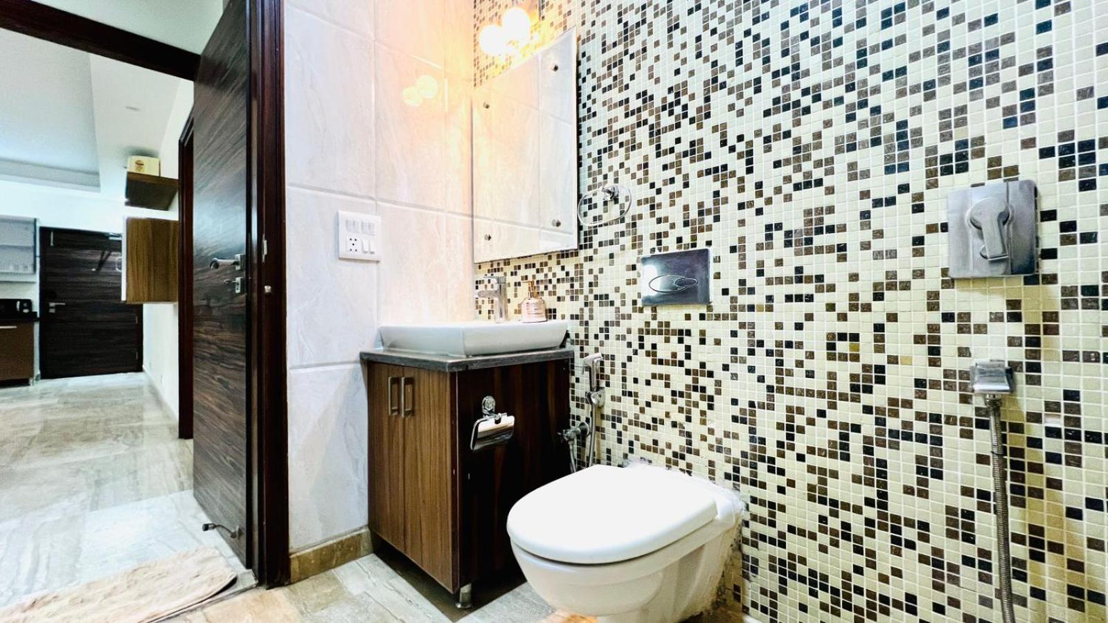 Olive Serviced Apartments - New Friends Colony Nueva Delhi Exterior foto